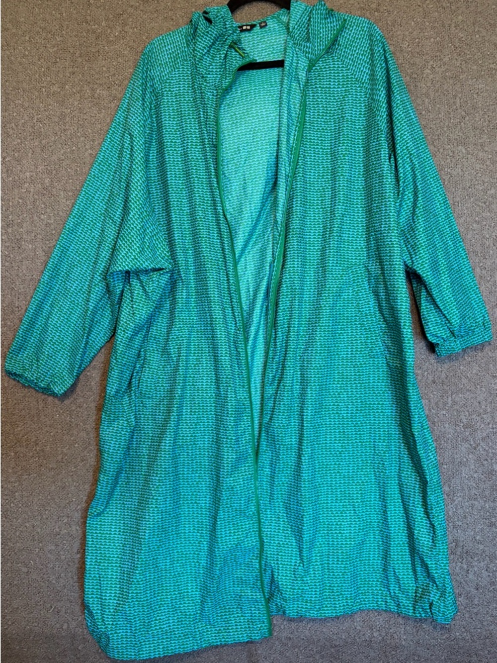 Uniqlo Marimekko Women's Green Blue Geometric Hooded Rain Coat Full Zip Long L